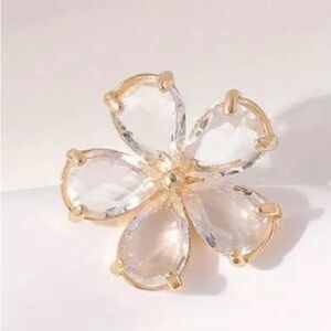 Beautiful Crystal Flower Gold Pin NEW
